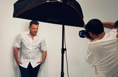 Χρήστος Μενιδιάτης  : Backstage από τη φωτογράφηση για το νέο του τραγούδι!